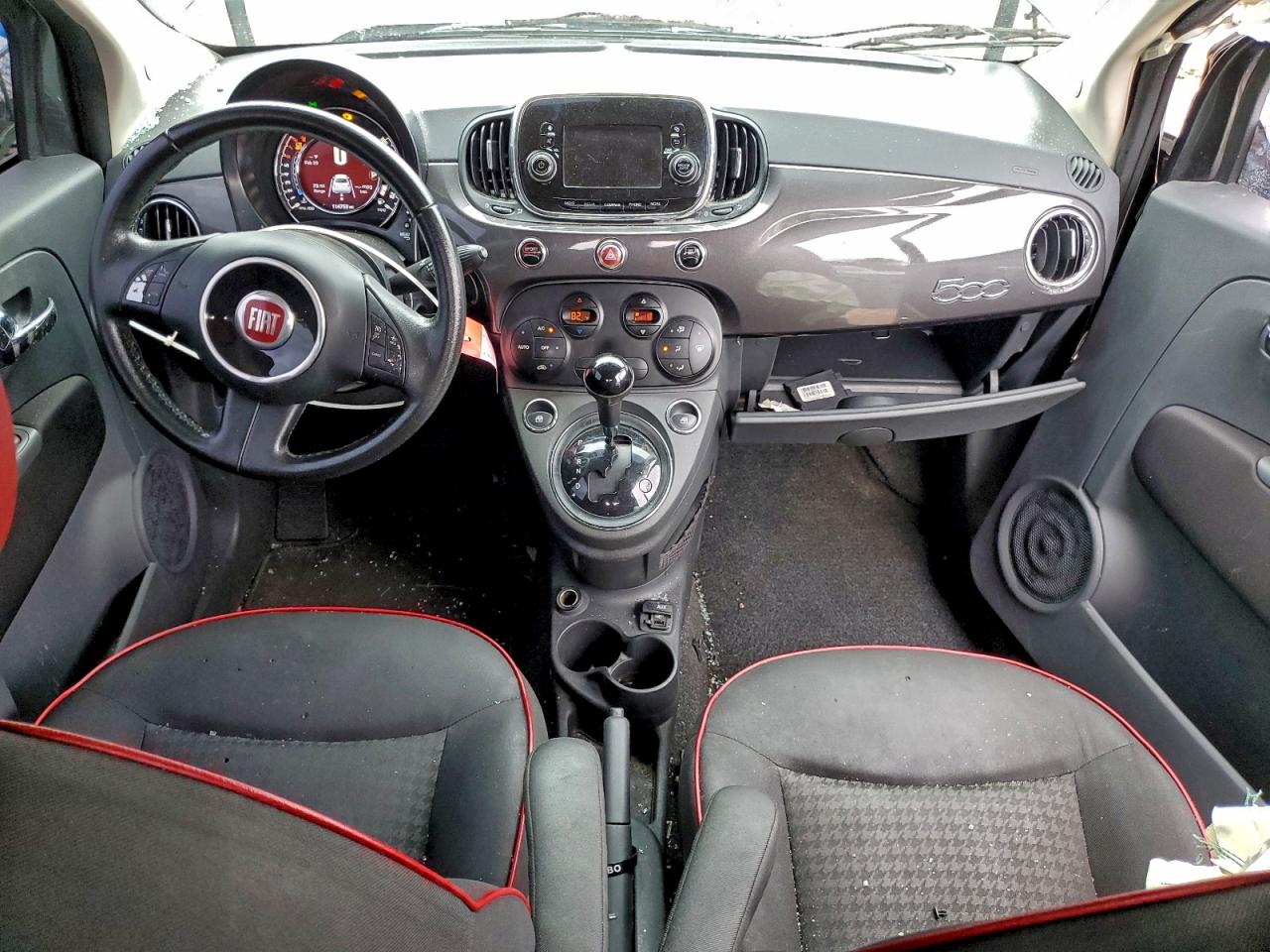 2017 FIAT 500 POP photo 8