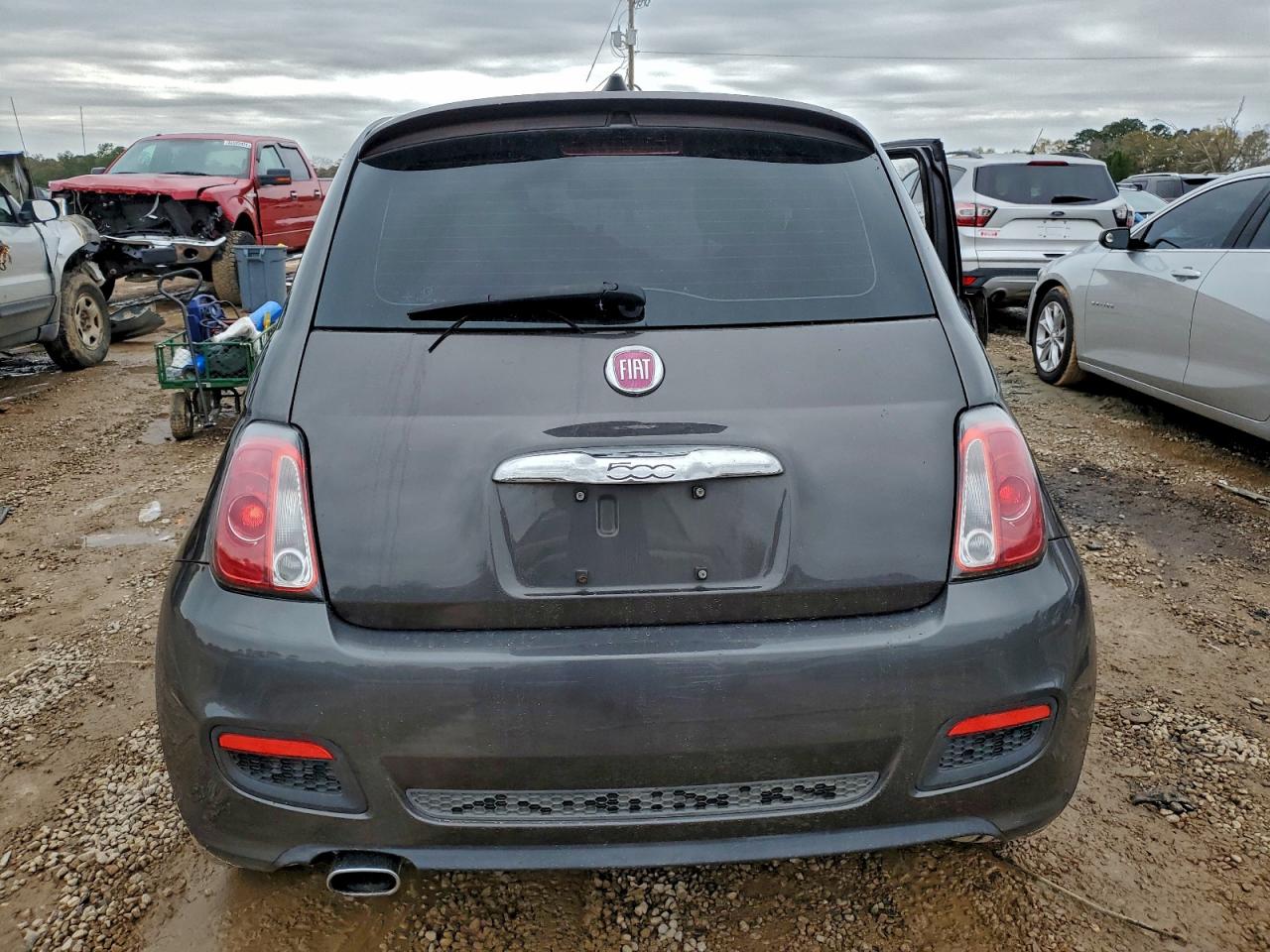 2017 FIAT 500 POP photo 6