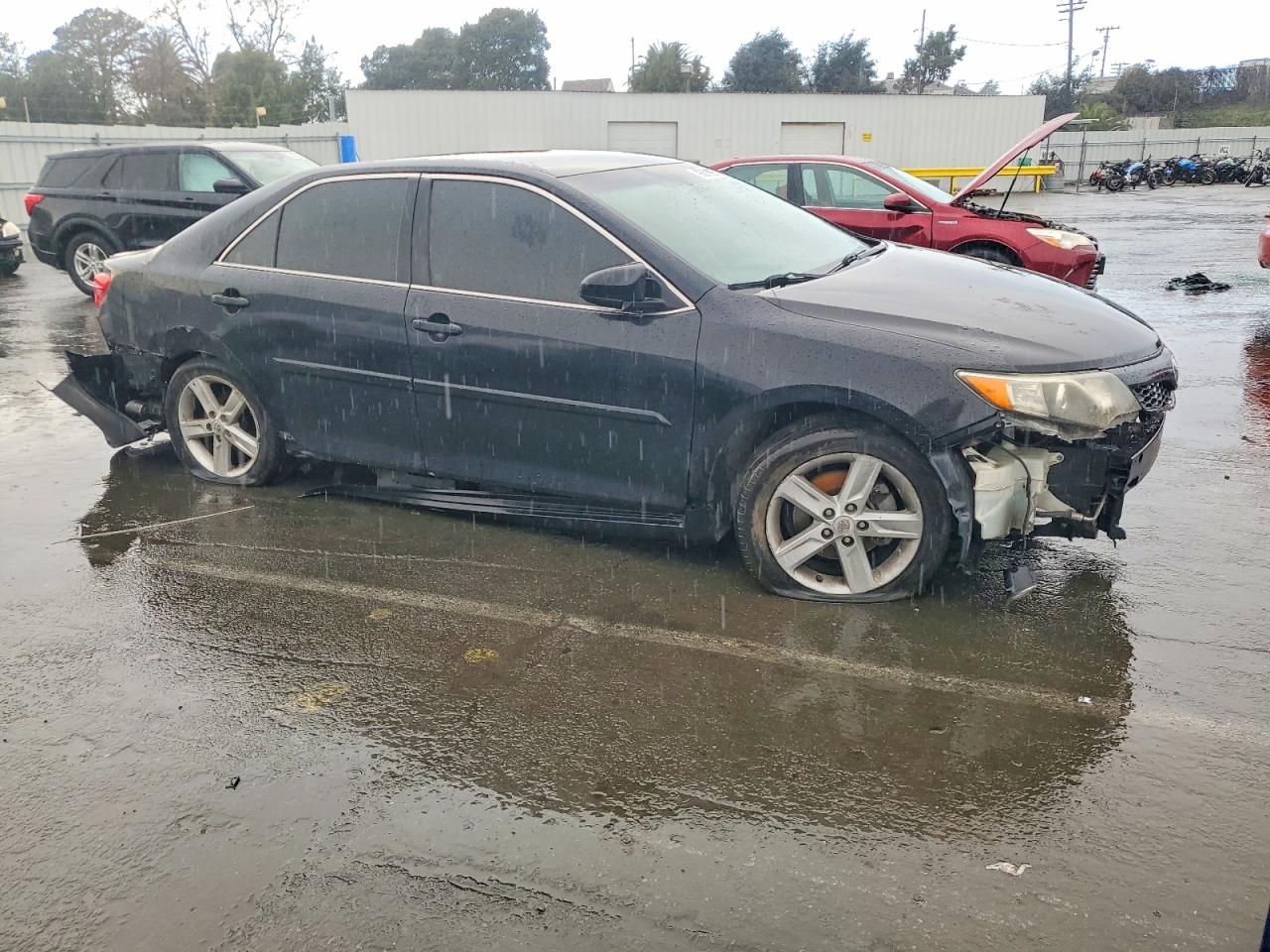 2012 TOYOTA CAMRY BASE photo 4