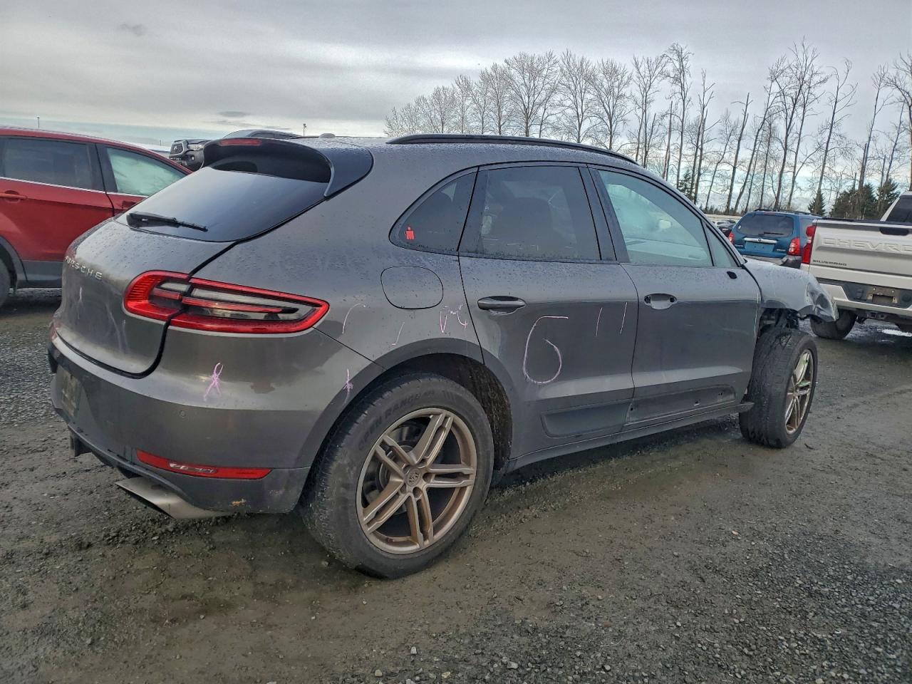 2018 PORSCHE MACAN photo 3