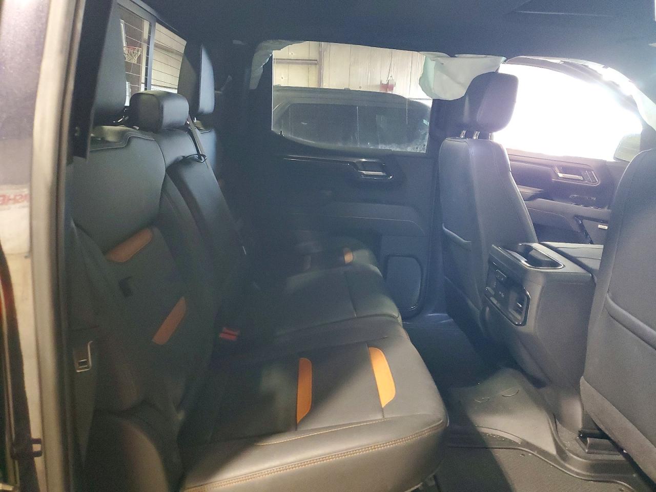 2025 GMC SIERRA K1500 AT4 photo 10