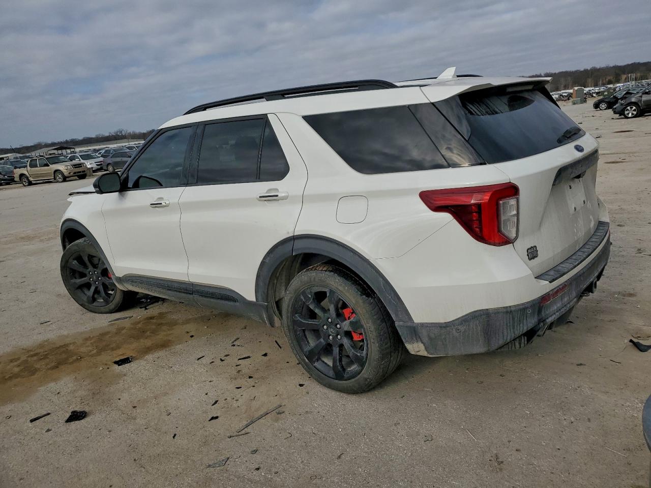 2020 FORD EXPLORER ST photo 2