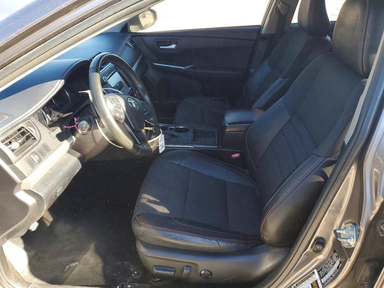 2016 TOYOTA CAMRY LE photo 7