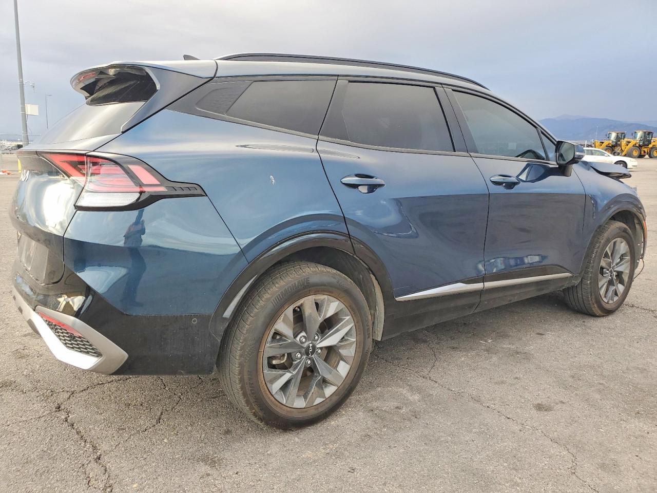2023 KIA SPORTAGE SX PRESTIGE photo 3