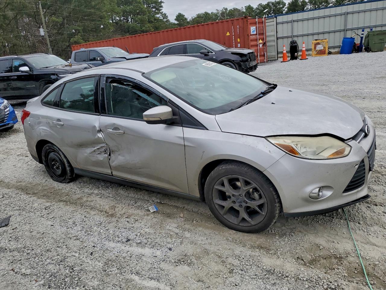 2014 FORD FOCUS SE photo 4