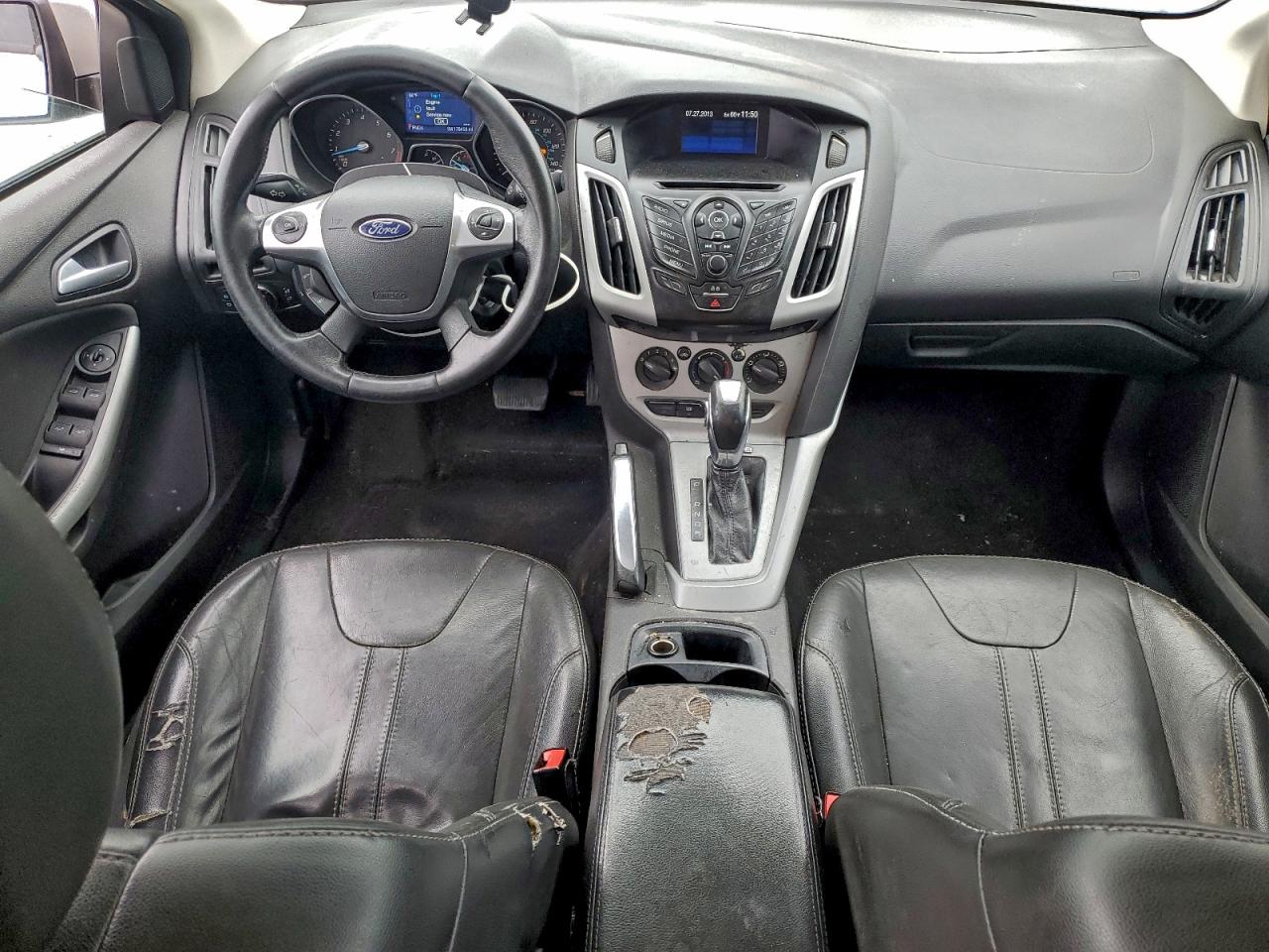 2014 FORD FOCUS SE photo 8