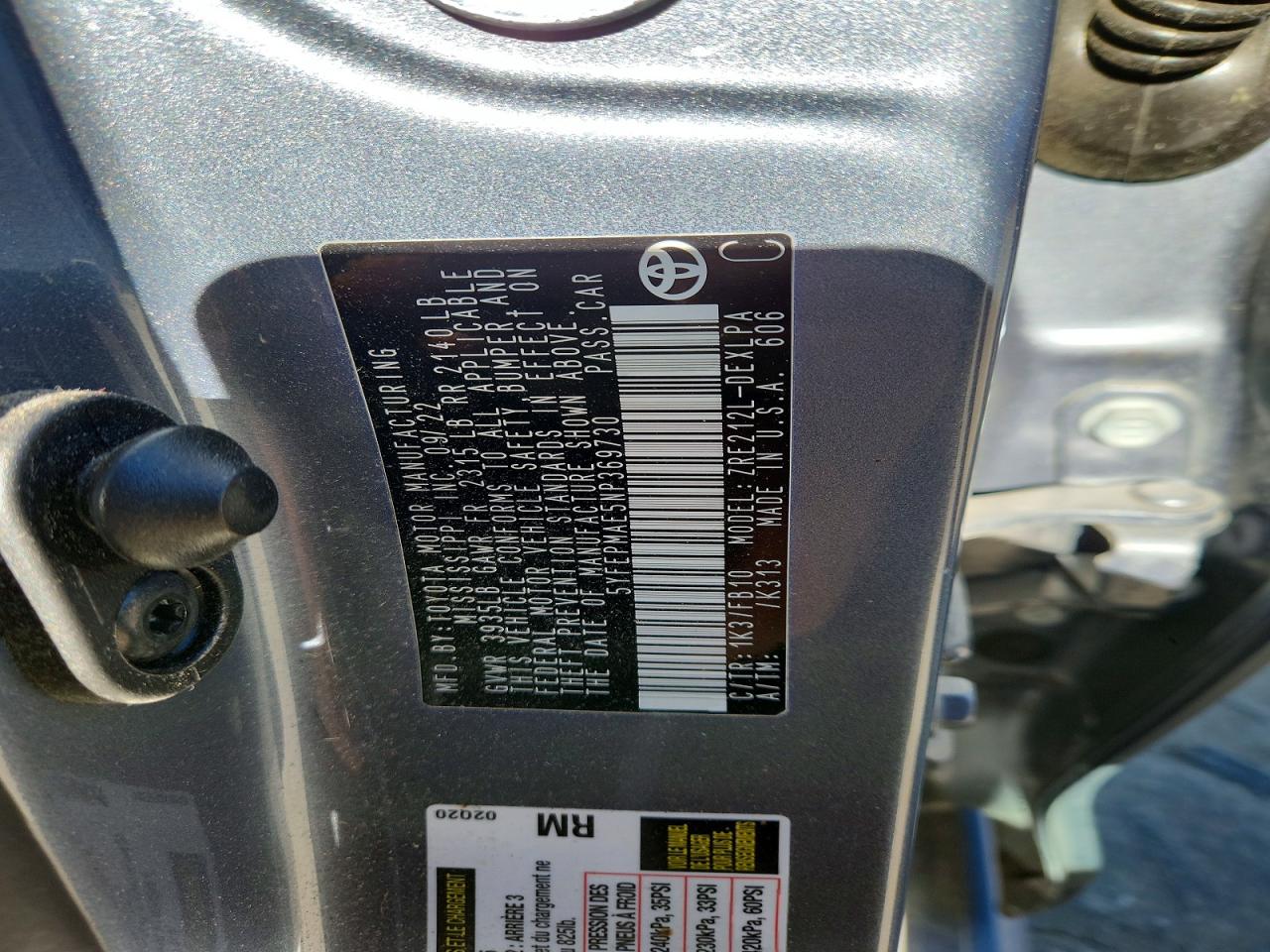 2022 TOYOTA COROLLA LE photo 12