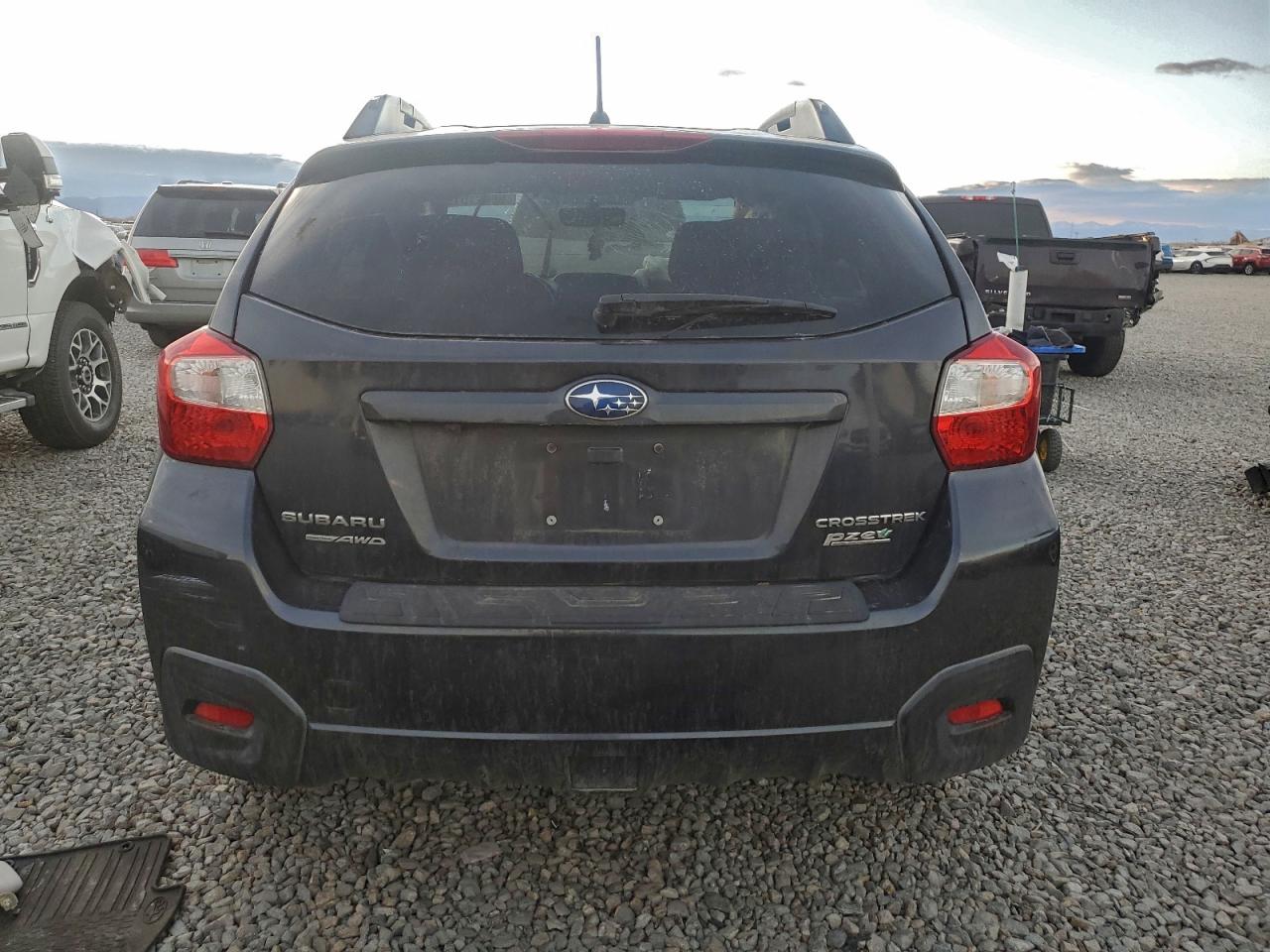 2017 SUBARU CROSSTREK PREMIUM photo 6