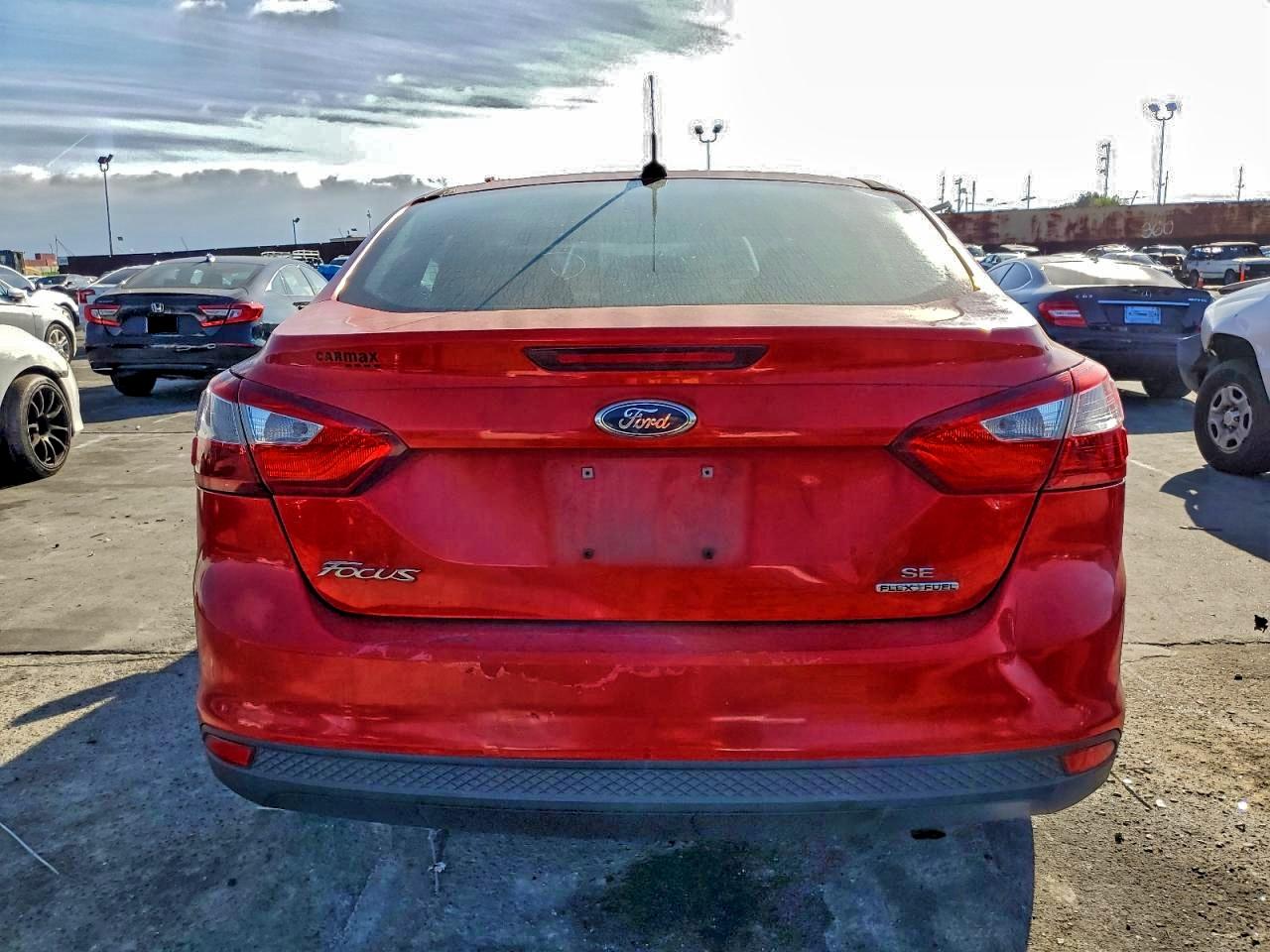 2013 FORD FOCUS SE photo 6