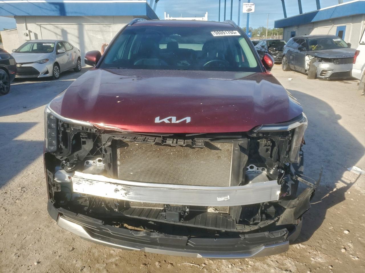 2024 KIA SORENTO S photo 5