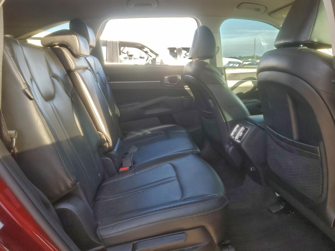 2024 KIA SORENTO S photo 11