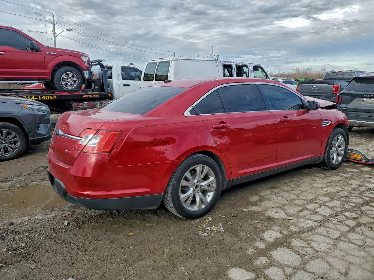 2012 FORD TAURUS SEL photo 3