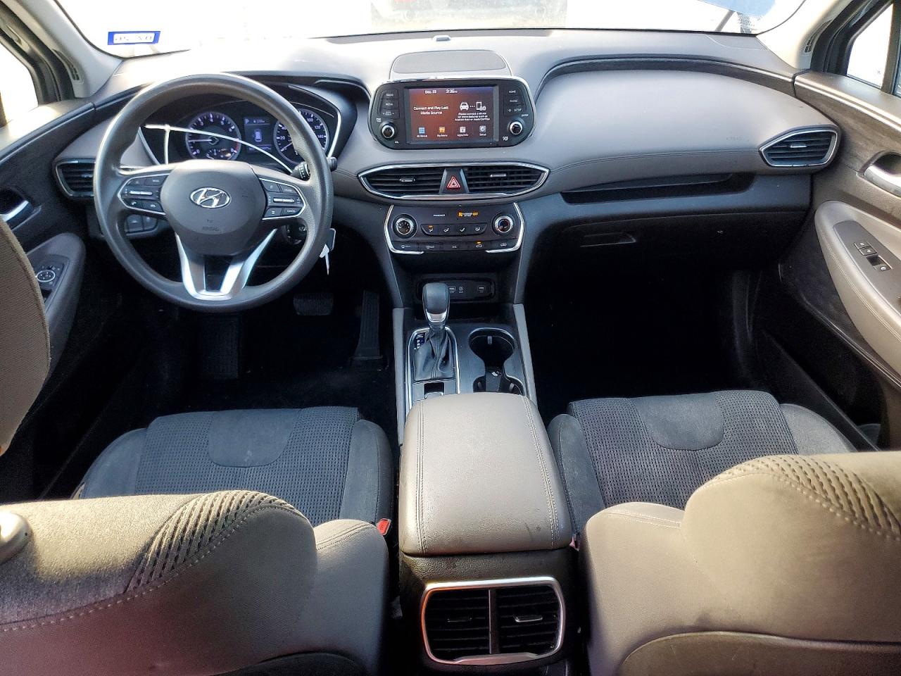 2019 HYUNDAI SANTA FE SE photo 8