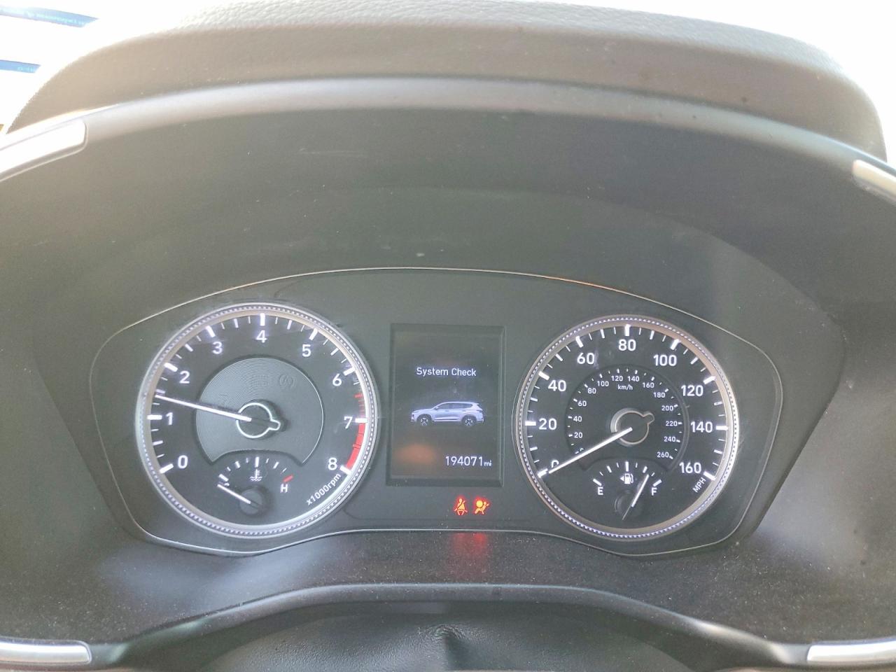 2019 HYUNDAI SANTA FE SE photo 9