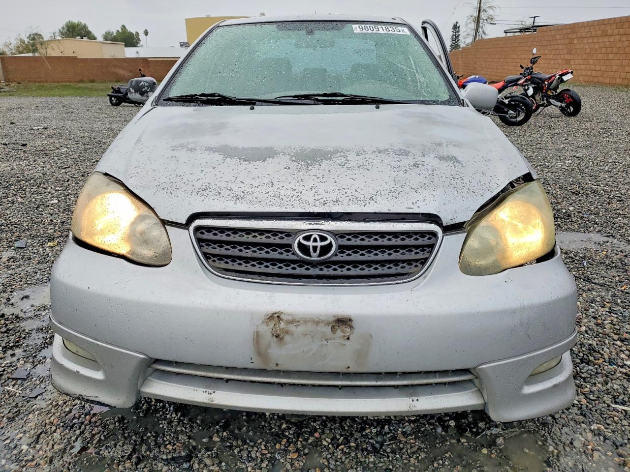 2005 TOYOTA COROLLA CE photo 5