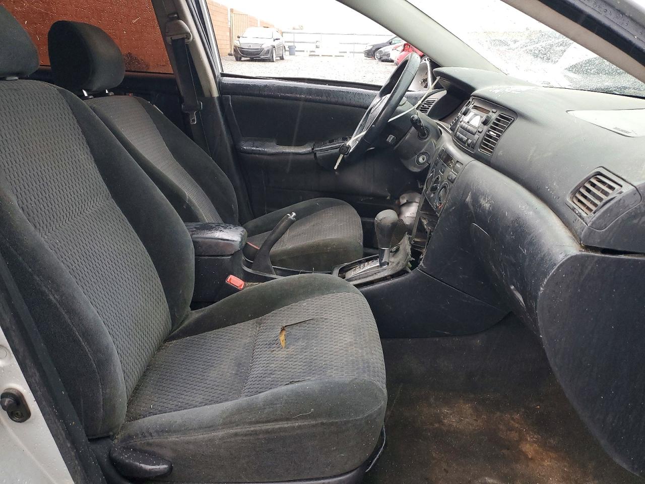 2005 TOYOTA COROLLA CE photo 7