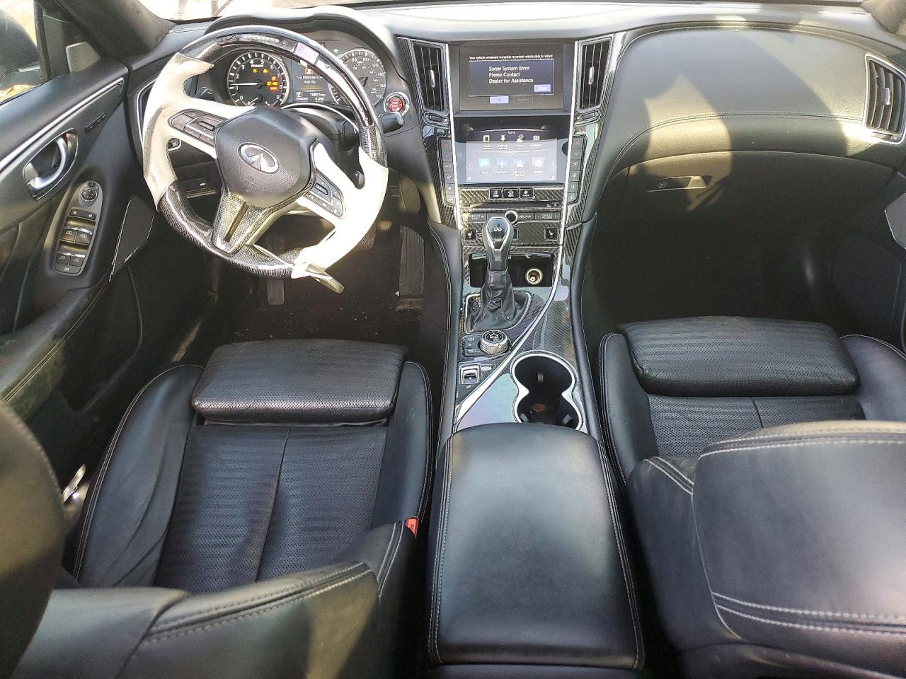 2018 INFINITI Q50 LUXE photo 8
