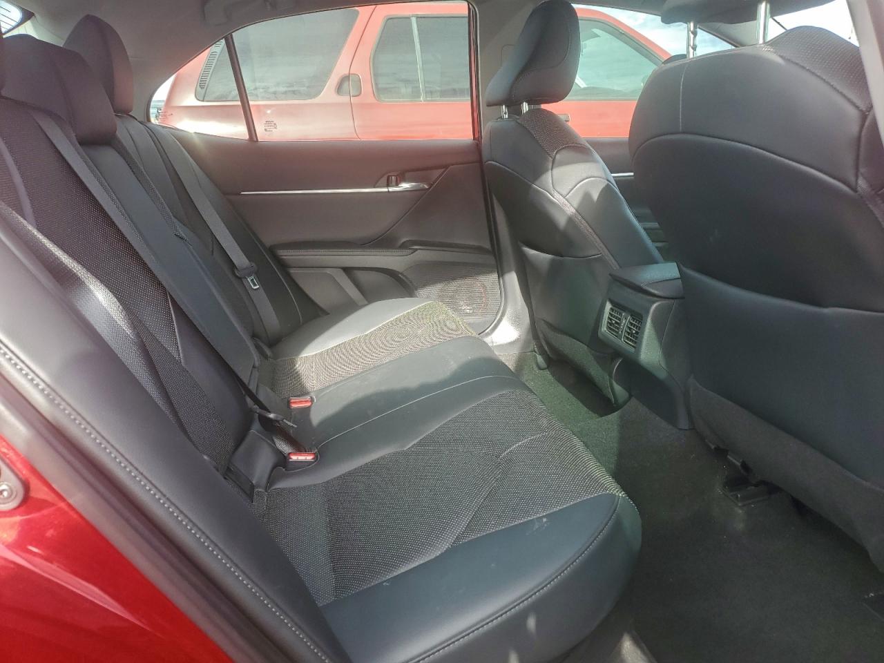 2022 TOYOTA CAMRY XLE photo 7