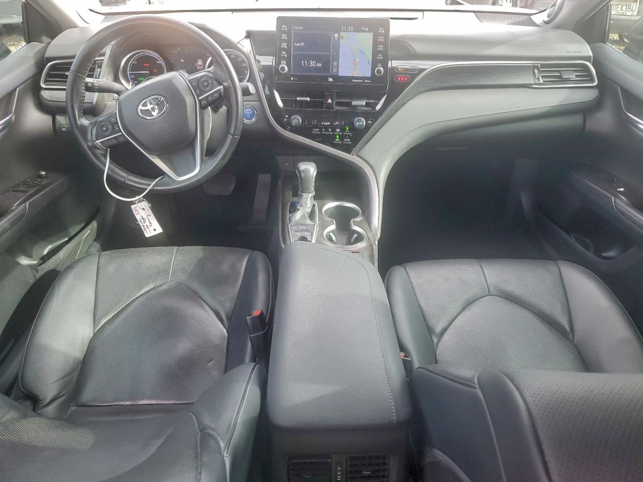 2022 TOYOTA CAMRY XLE photo 5