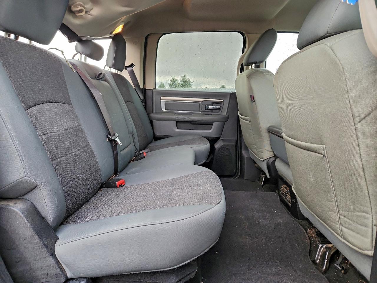 2018 RAM 3500 SLT photo 11