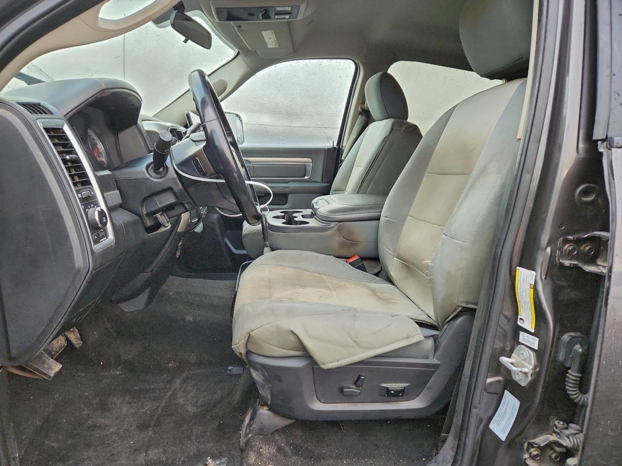 2018 RAM 3500 SLT photo 7
