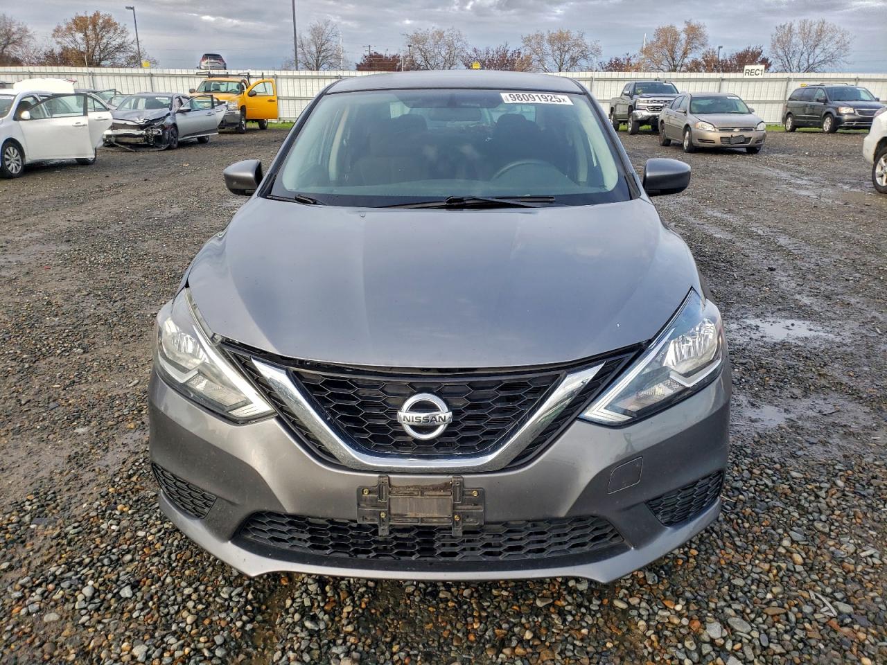 2017 NISSAN SENTRA S photo 5