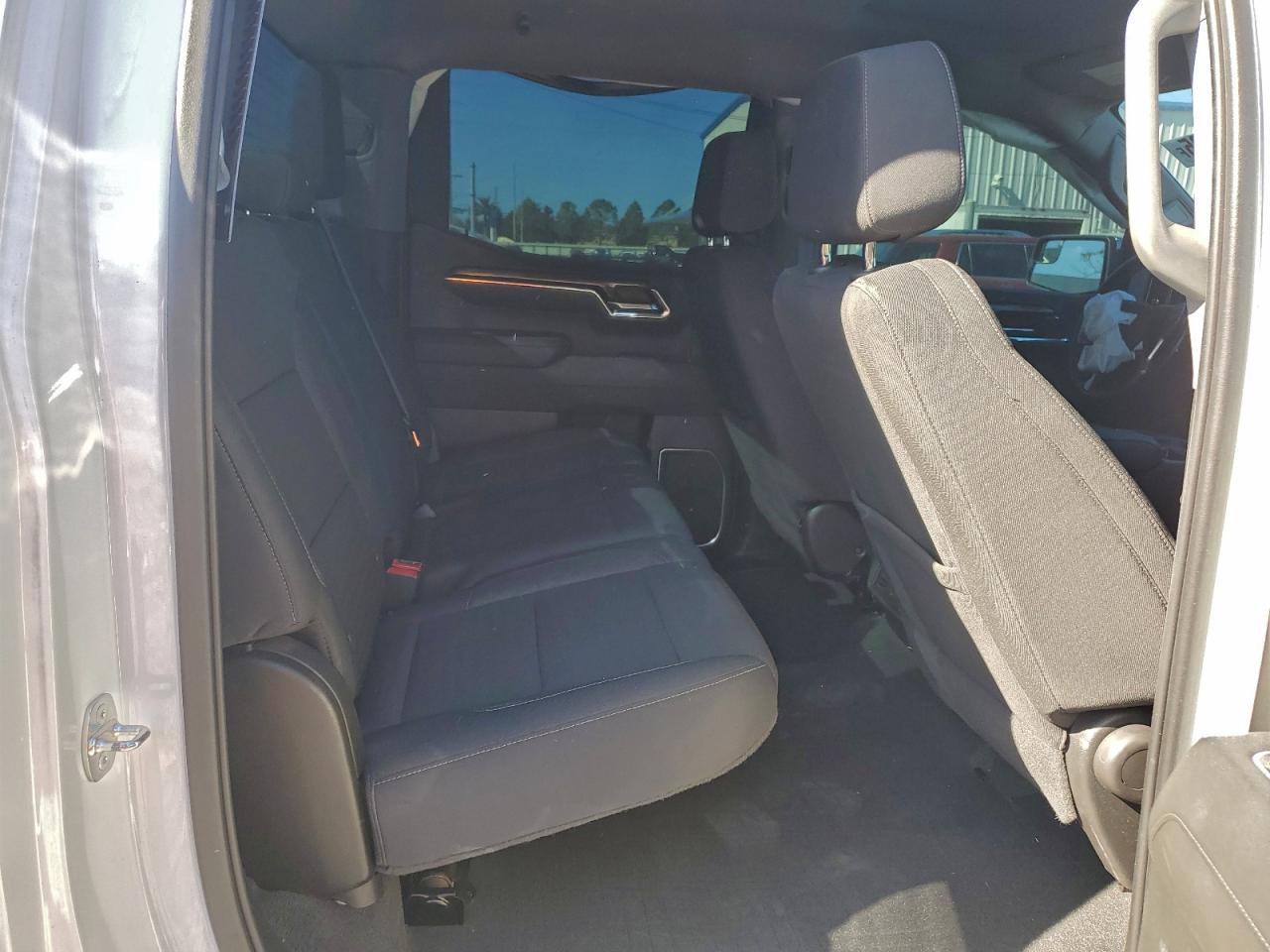 2023 CHEVROLET SILVERADO K1500 LT-L photo 10