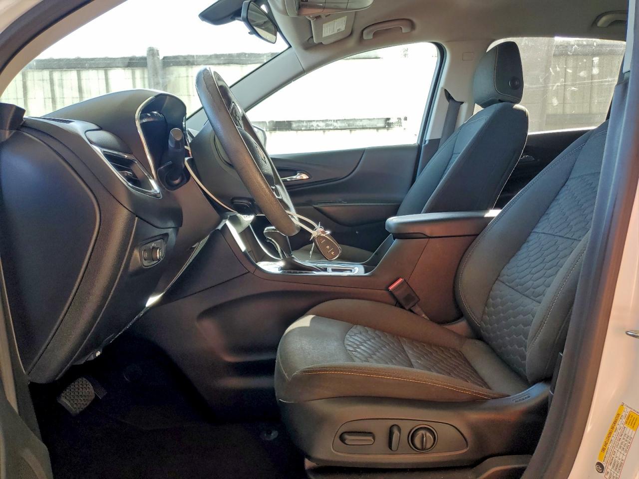2019 CHEVROLET EQUINOX LT photo 7
