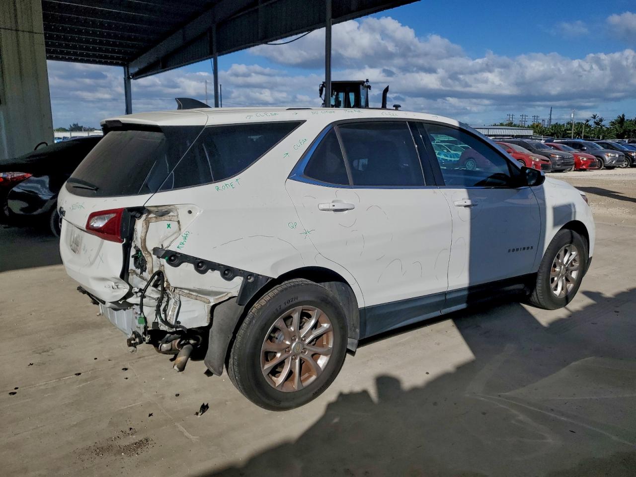 2019 CHEVROLET EQUINOX LT photo 3