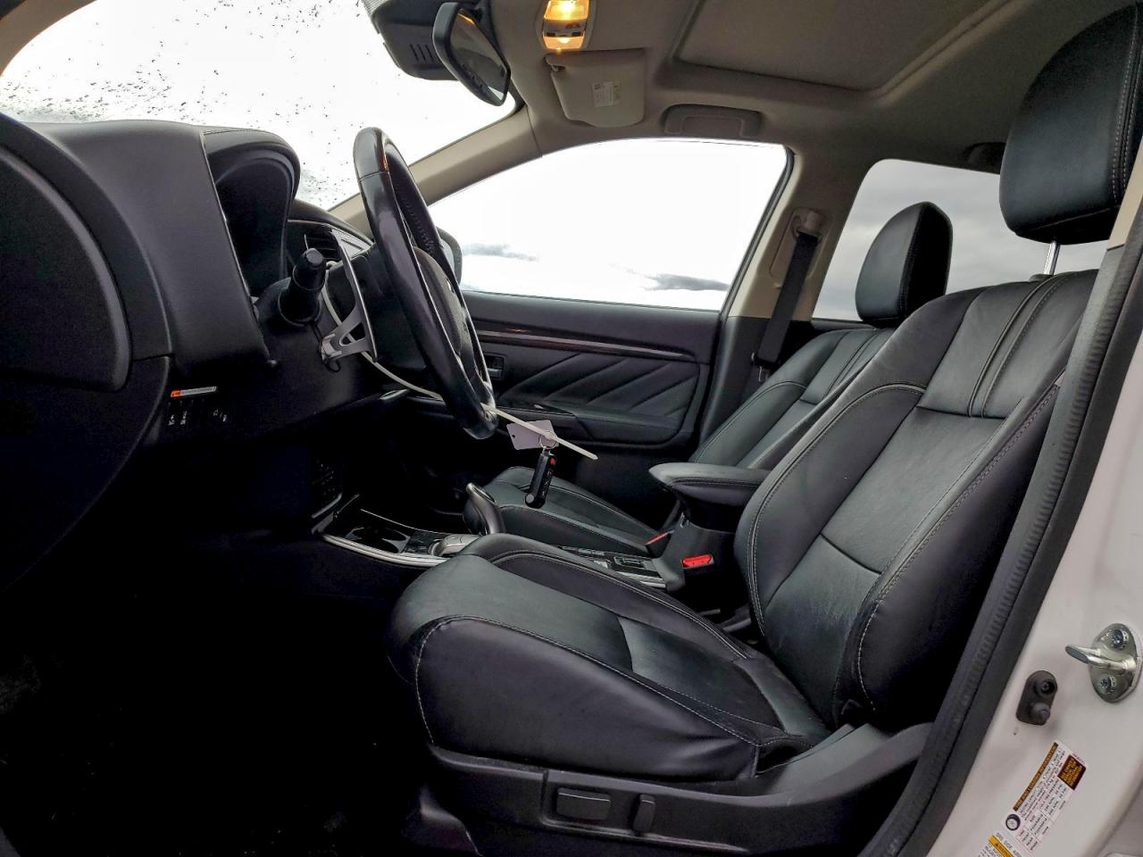 2018 MITSUBISHI OUTLANDER SE photo 7