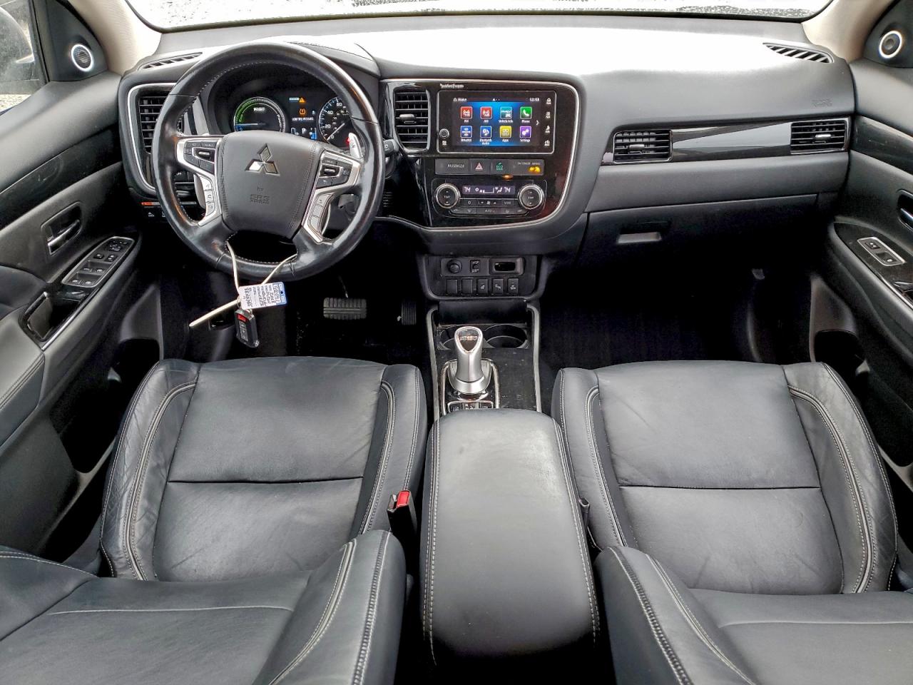 2018 MITSUBISHI OUTLANDER SE photo 8