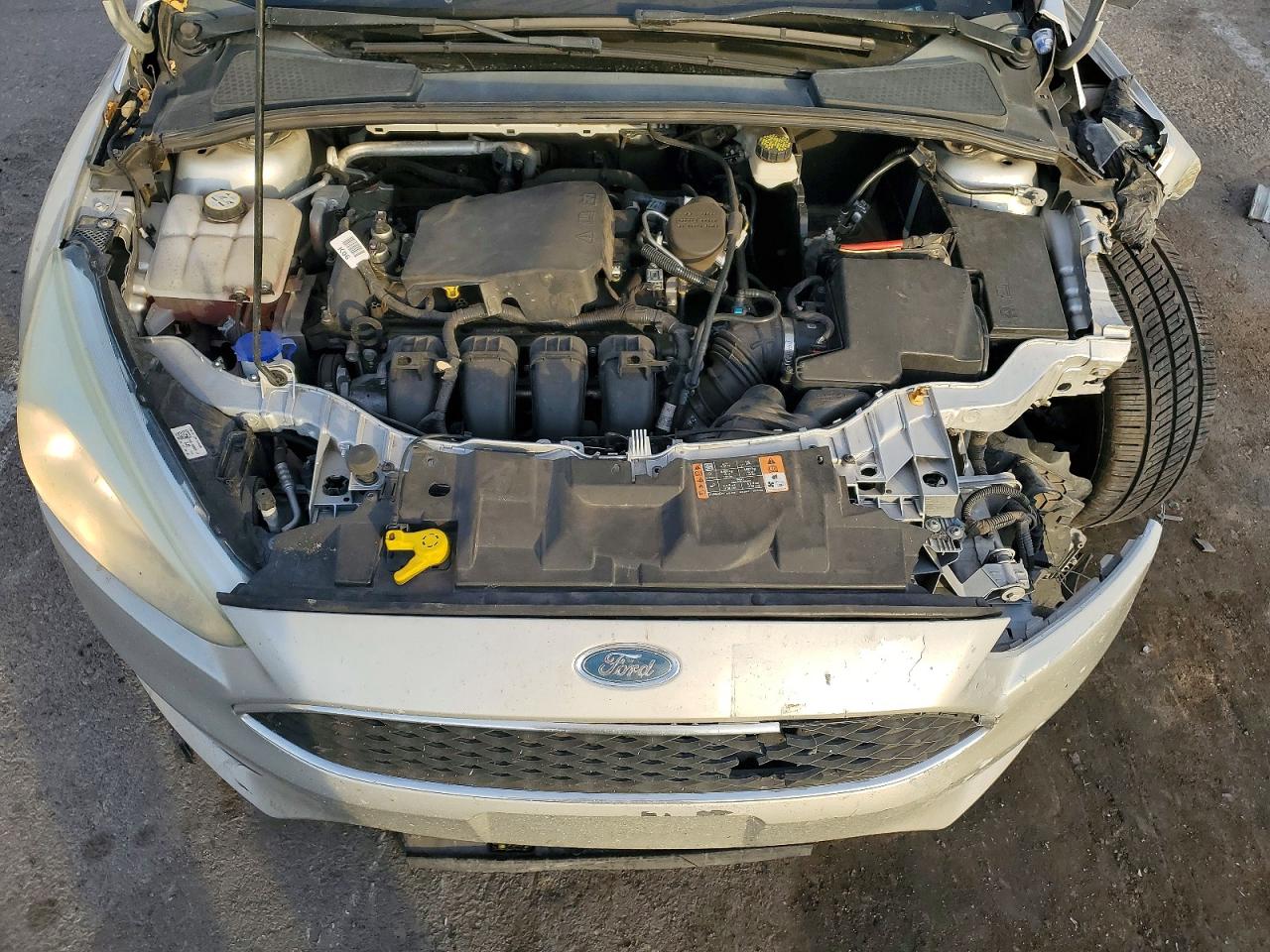 2017 FORD FOCUS SE photo 21
