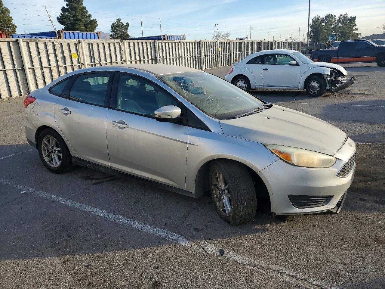 2017 FORD FOCUS SE photo 7