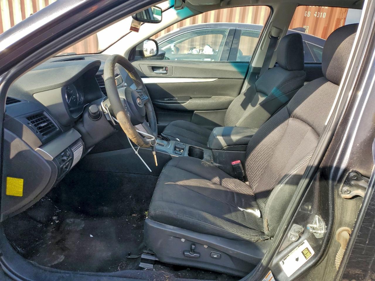 2011 SUBARU OUTBACK 2.5I PREMIUM photo 7