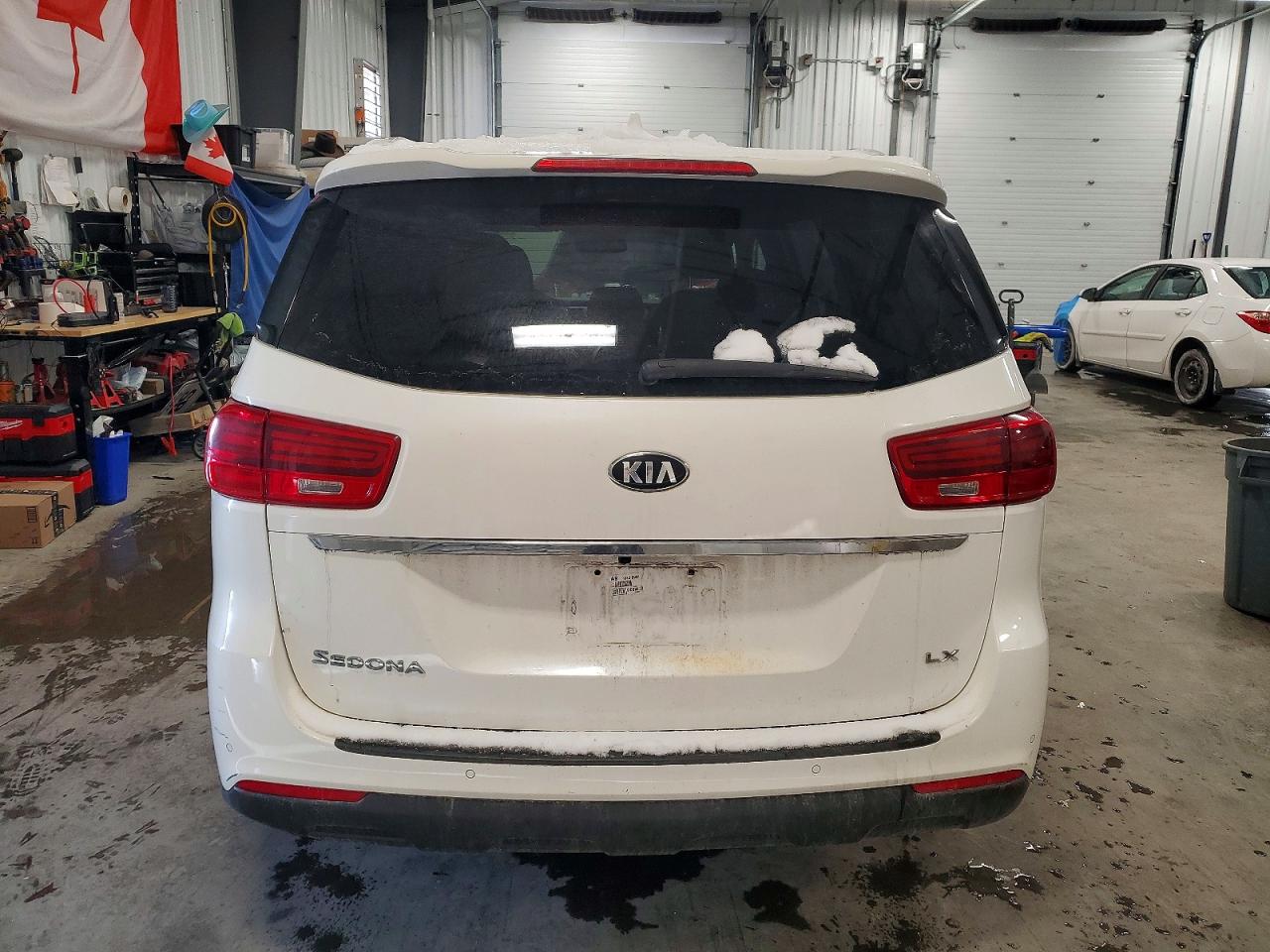 2019 KIA SEDONA LX photo 16