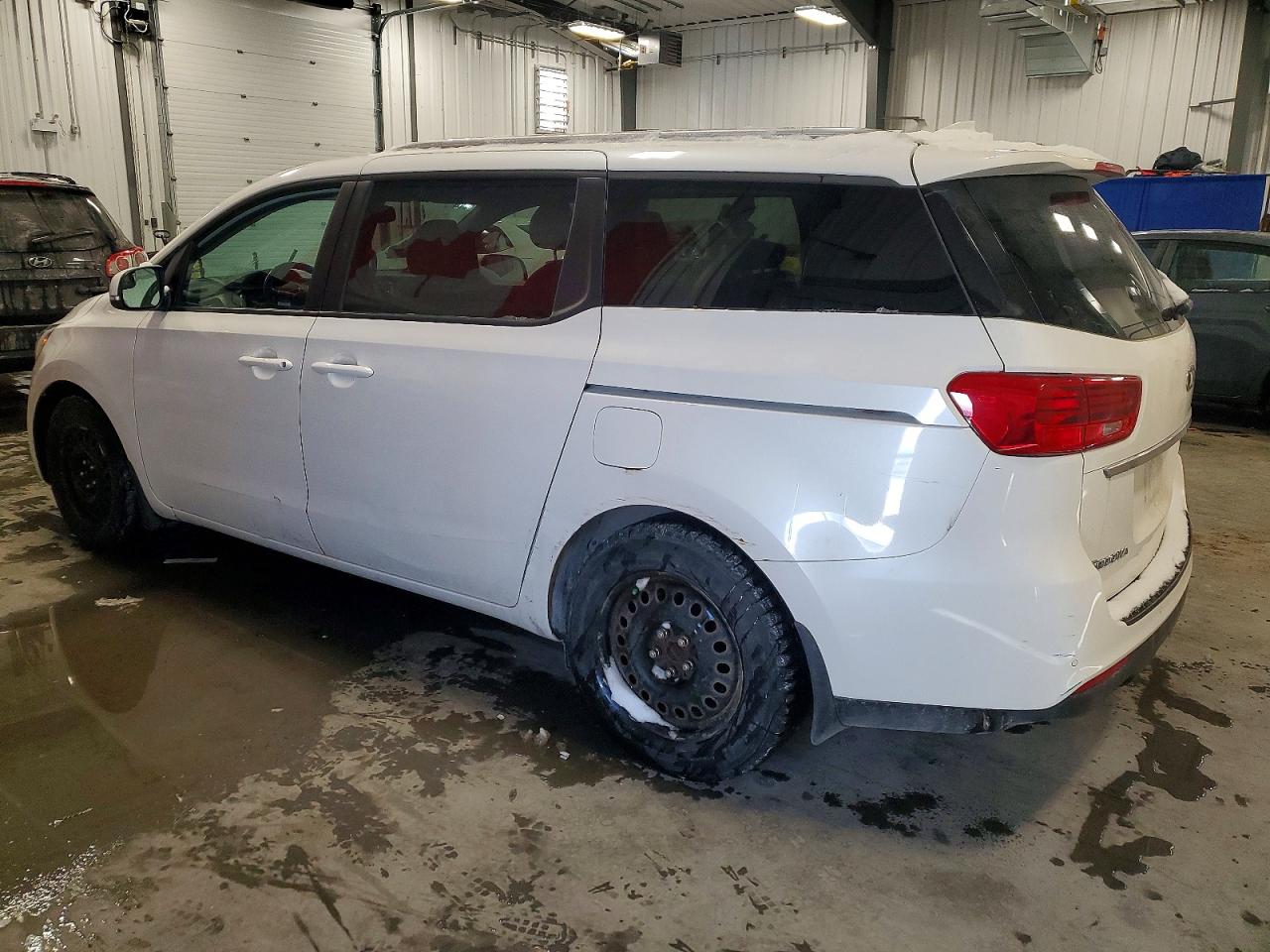 2019 KIA SEDONA LX photo 4
