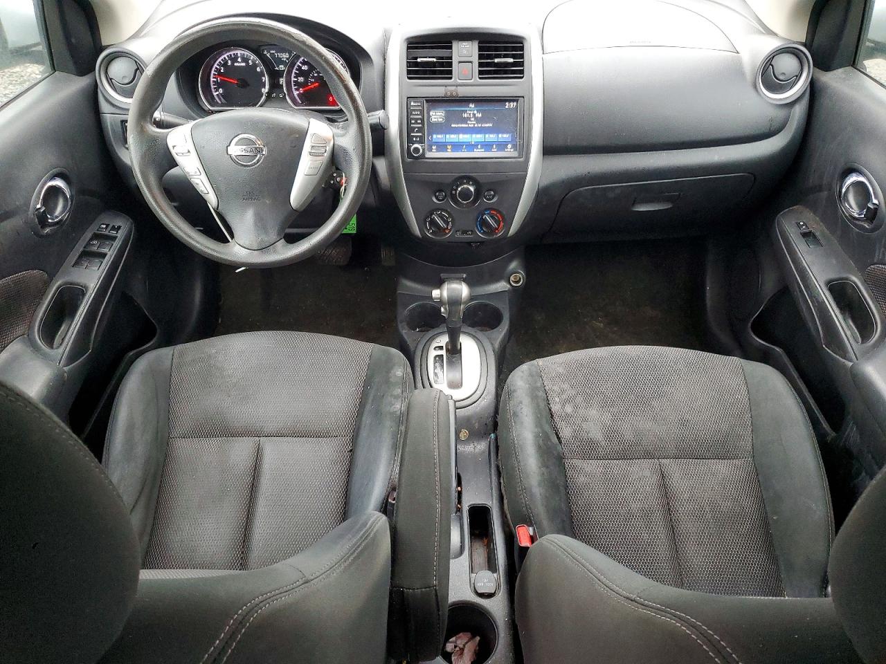 2019 NISSAN VERSA S photo 8