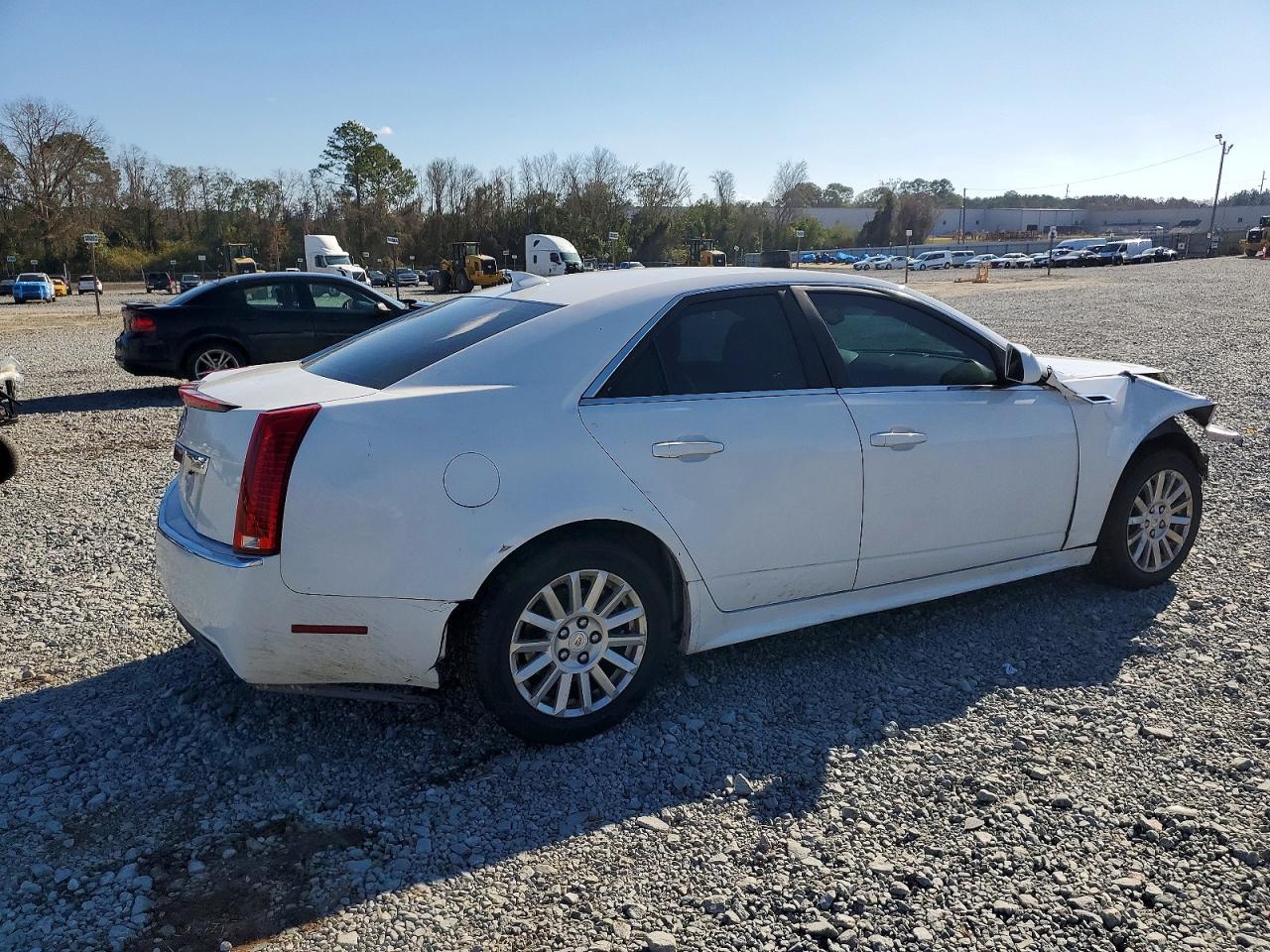 2011 CADILLAC CTS LUXURY COLLECTION photo 3