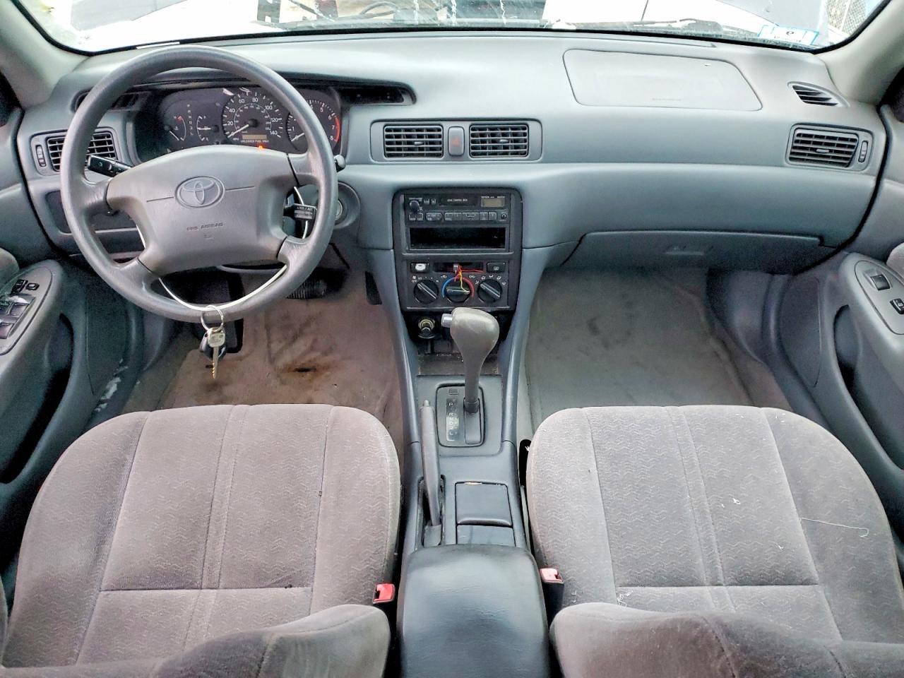 1997 TOYOTA CAMRY CE photo 8
