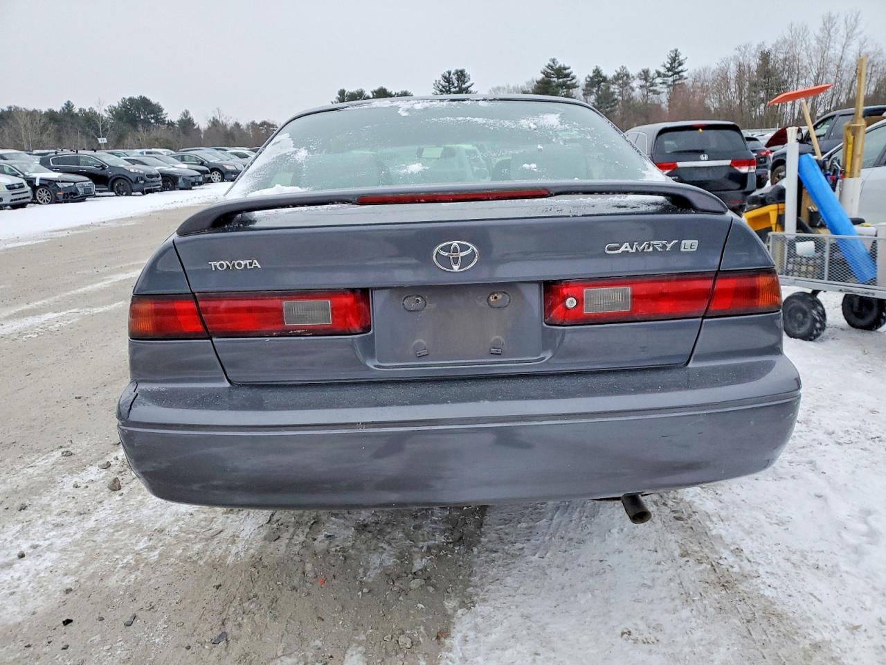 1997 TOYOTA CAMRY CE photo 6