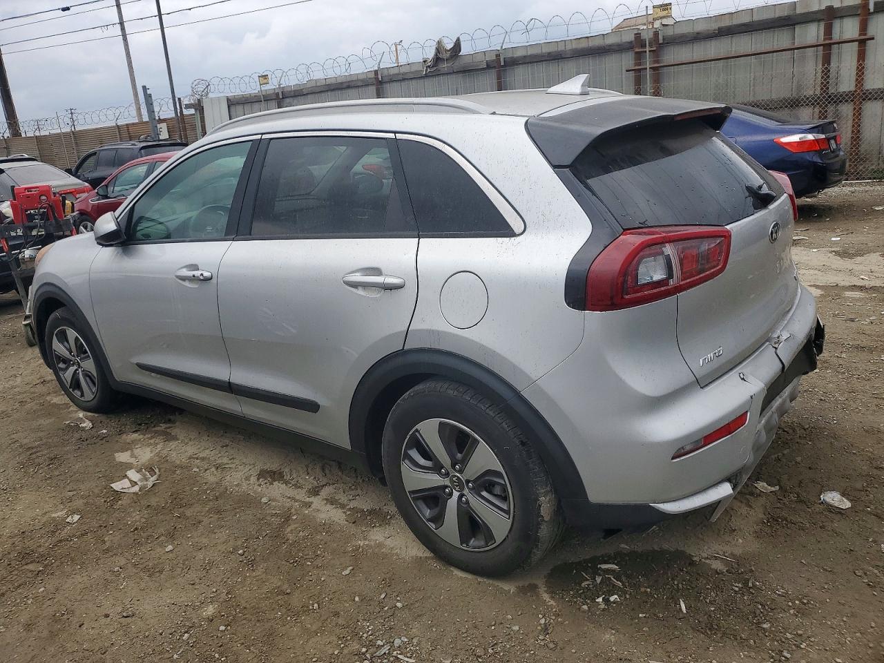 2017 KIA NIRO FE photo 2