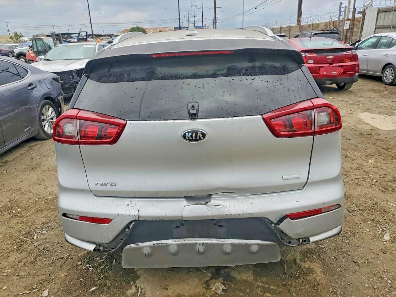 2017 KIA NIRO FE photo 6