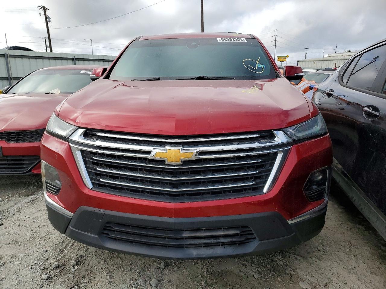 2023 CHEVROLET TRAVERSE LT photo 5