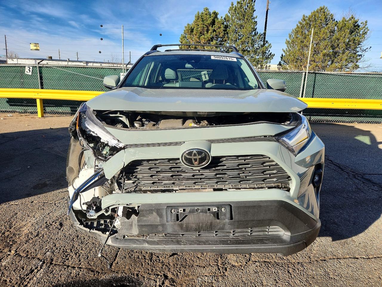 2022 TOYOTA RAV4 XLE PREMIUM photo 5