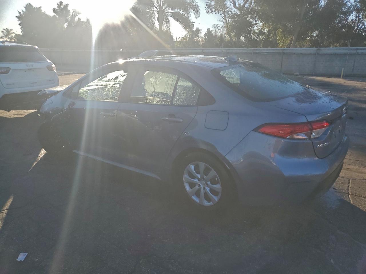 2025 TOYOTA COROLLA LE photo 2