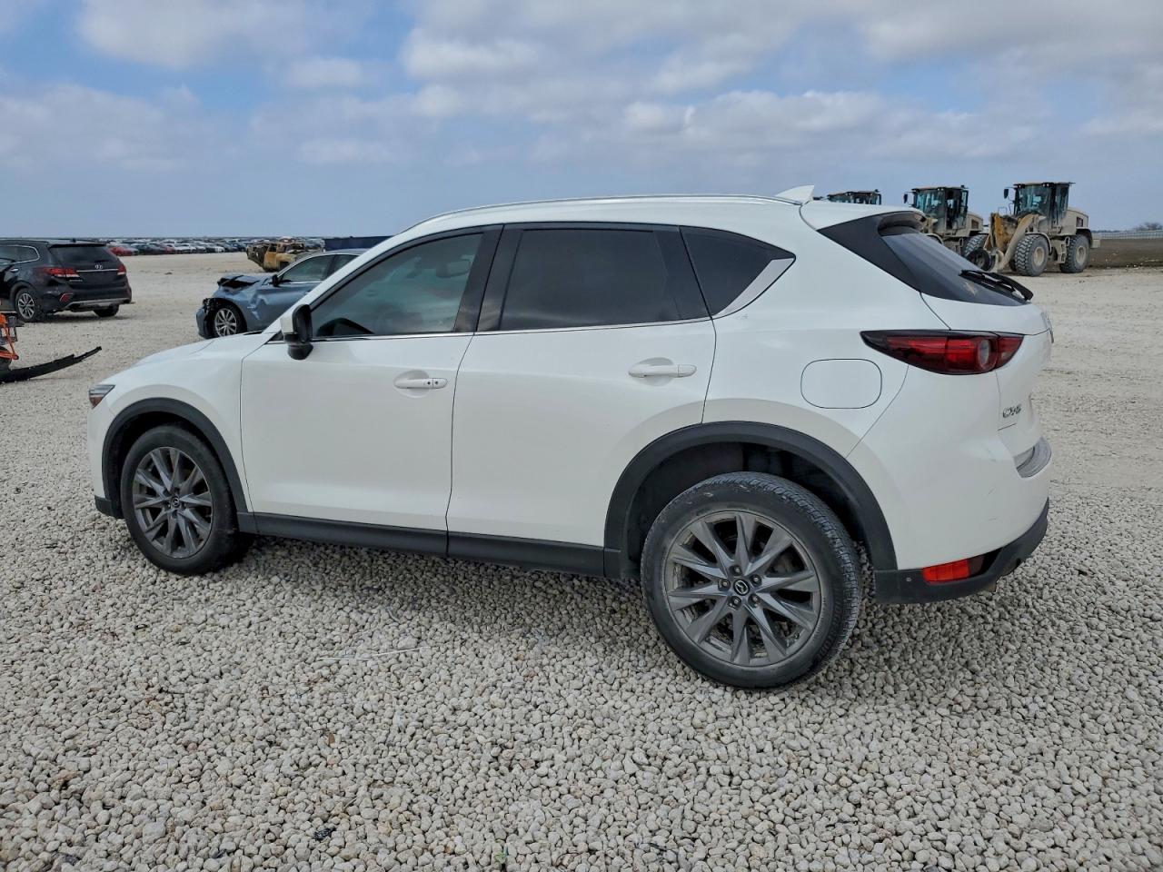 2020 MAZDA CX-5 GRAND TOURING photo 2