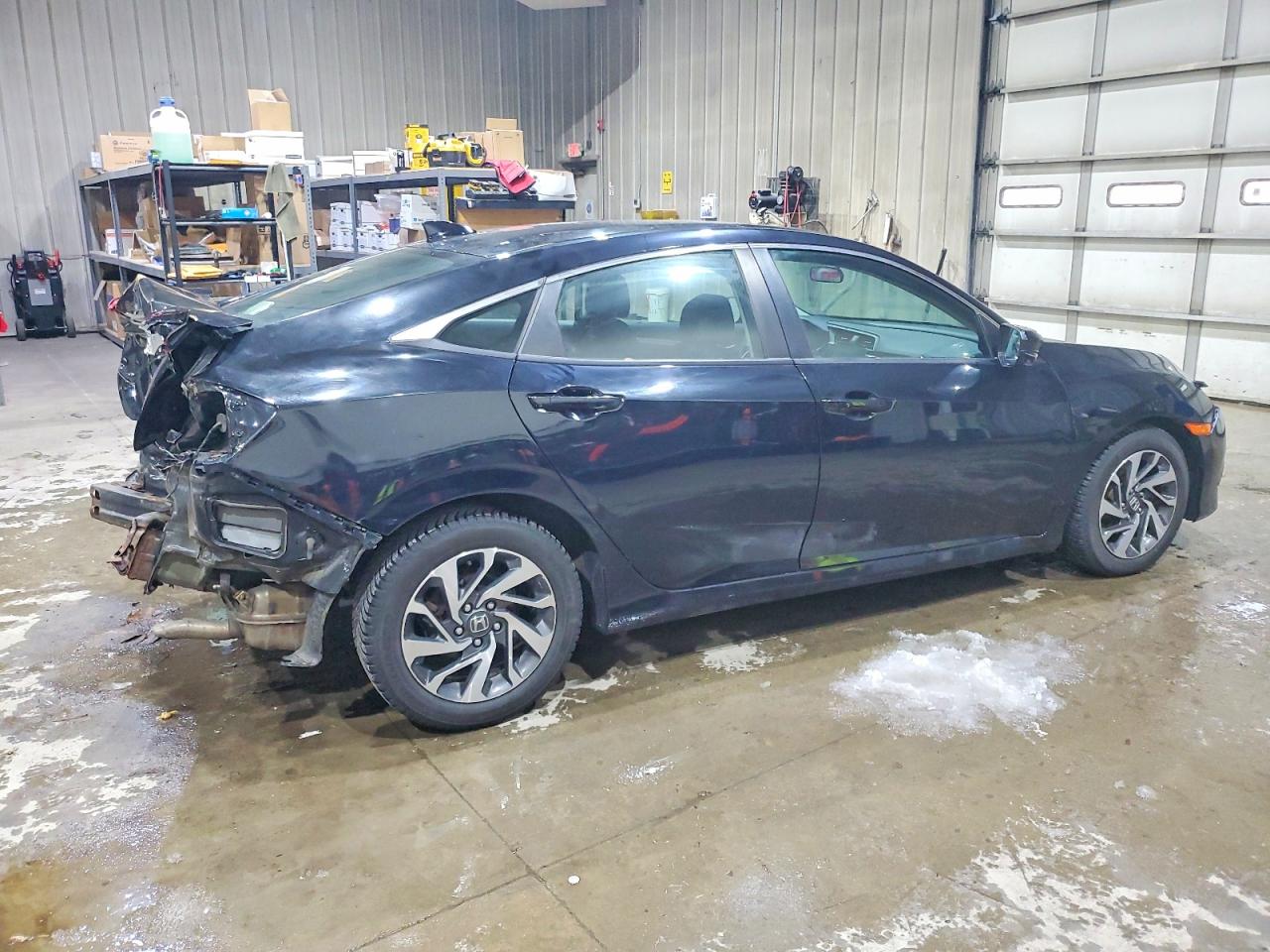 2017 HONDA CIVIC EX photo 3