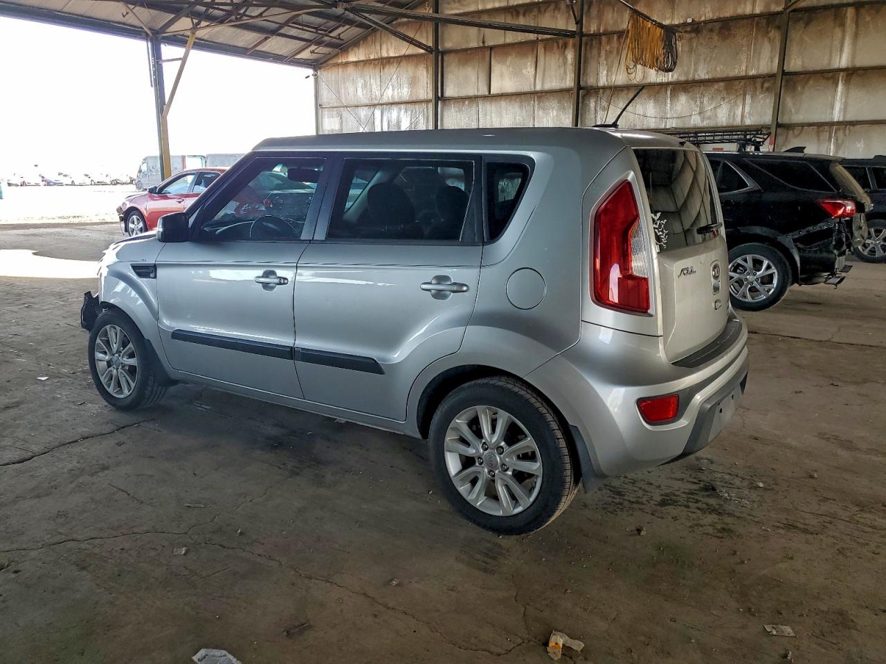 2013 KIA SOUL + photo 2