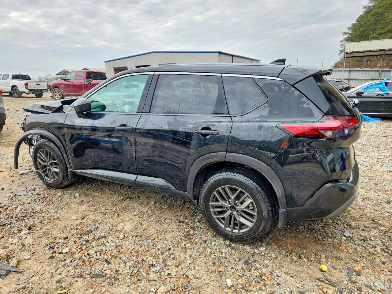 2023 NISSAN ROGUE S photo 2