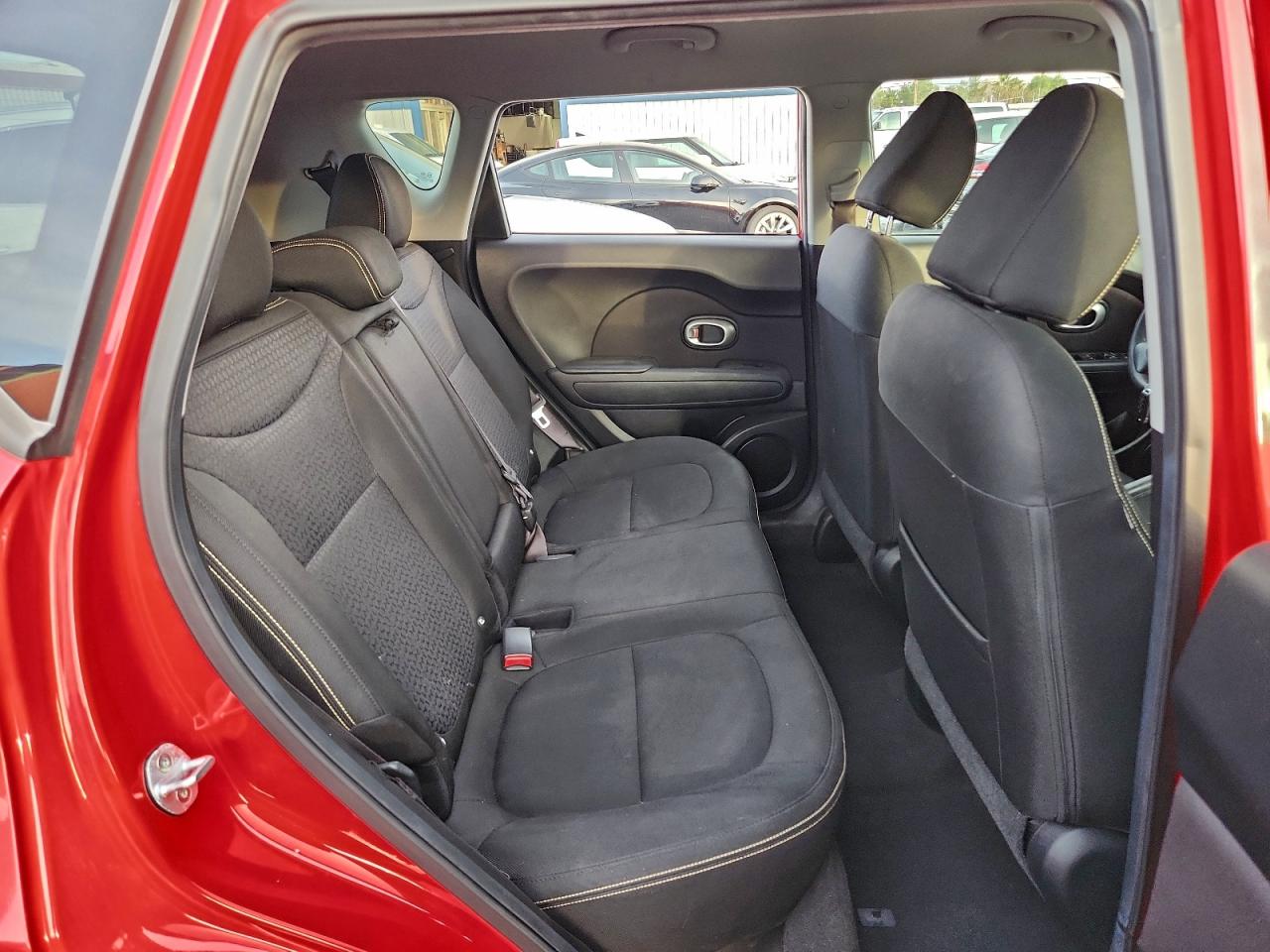 2015 KIA SOUL + photo 10